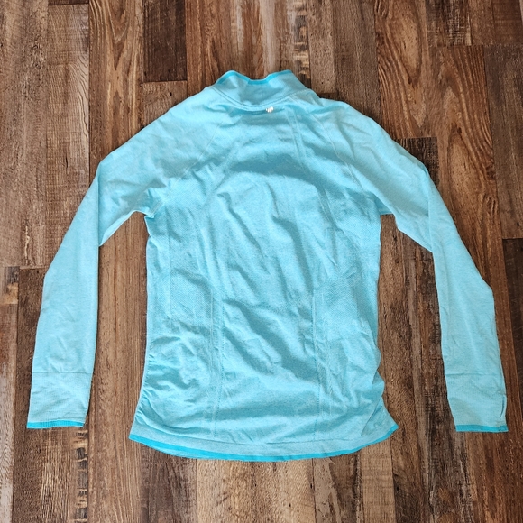 Athleta Quarter Zip Top - Picture 2 of 7